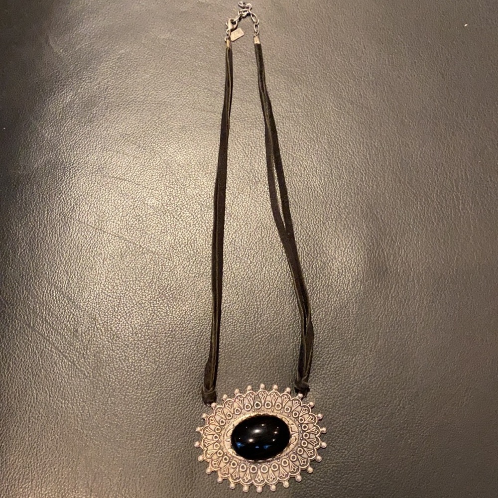Necklace - Picture 2 of 4